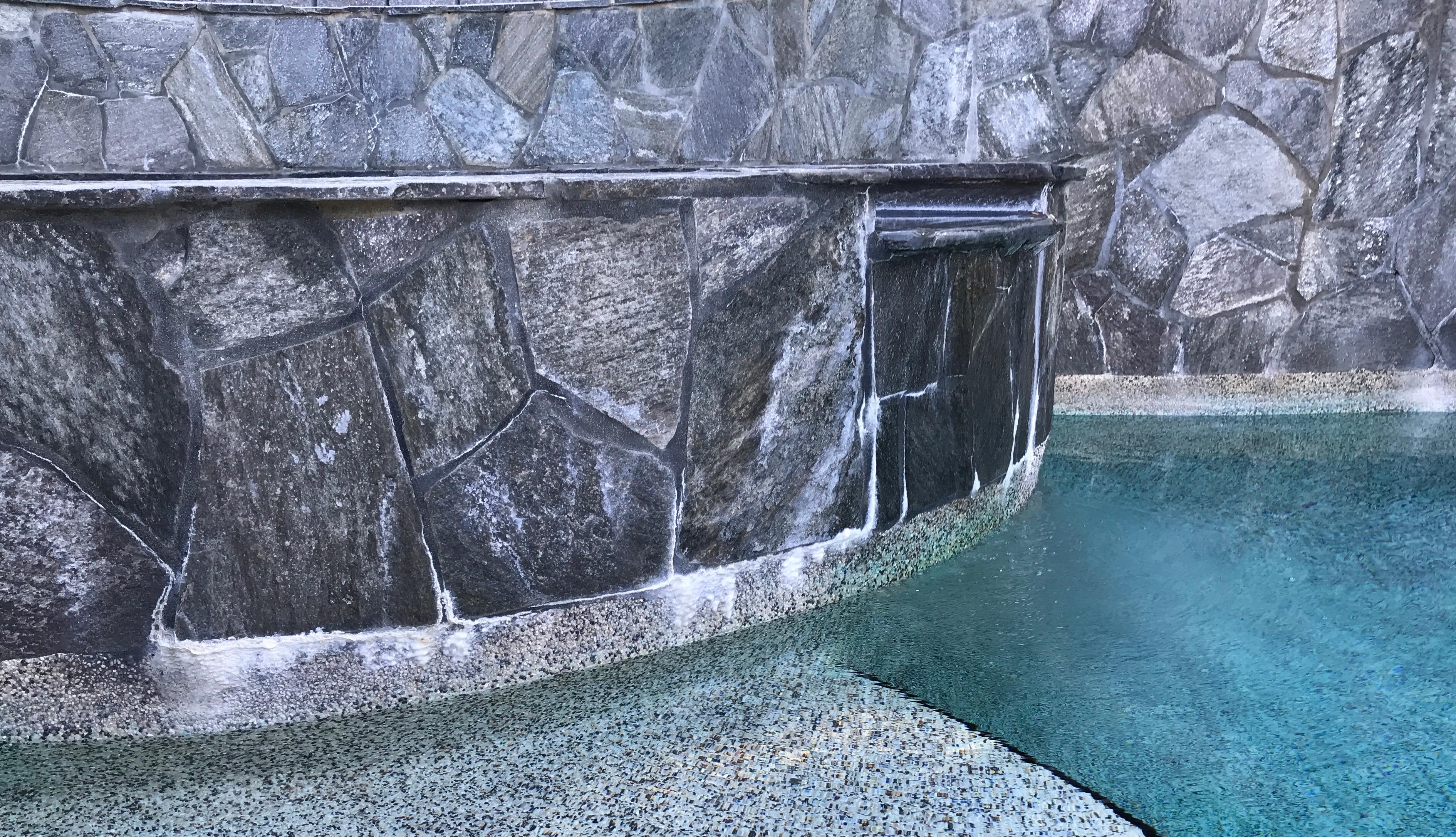 efflorescence on raised spa